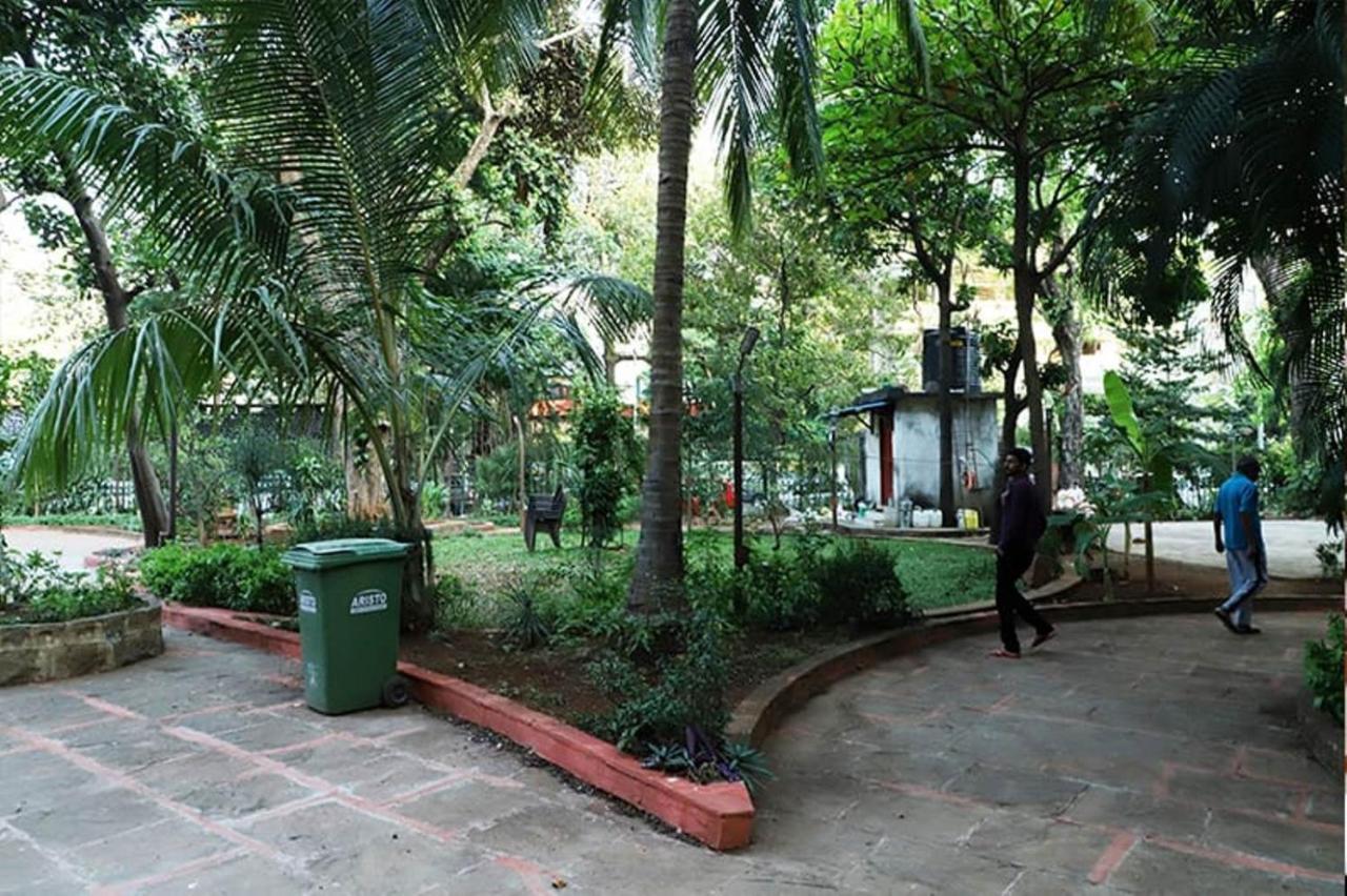 Hotel Golden Hayyath Inn ムンバイ エクステリア 写真